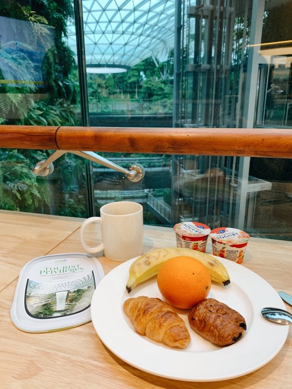 YOTELAIR Singapore Changi Airport - breakfast while enjoying view of waterfall vortex