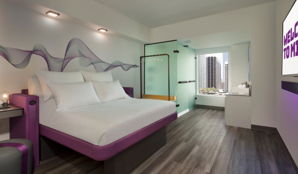 YOTEL Miami Premium Queen 